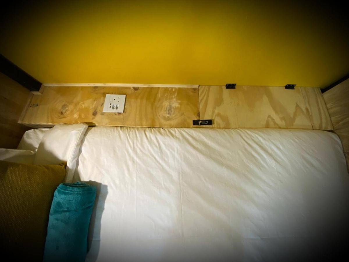 Uthando Backpackers Lodge Оудсхорн Экстерьер фото